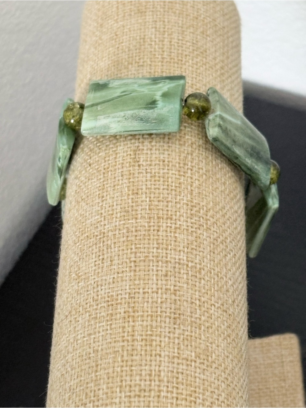 Handcrafted acrylic beaded bracelet